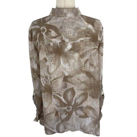CHICO'S FEFE TEXTURED FLORAL BUTTON DOWN SHIRT IN NEW CAIRO NWT WOMEN'S SIZE 16 - Picture 4 of 16